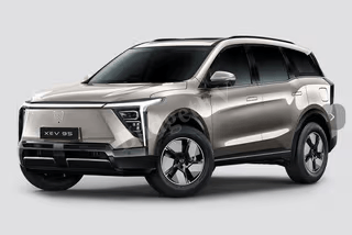 XUV400 EV